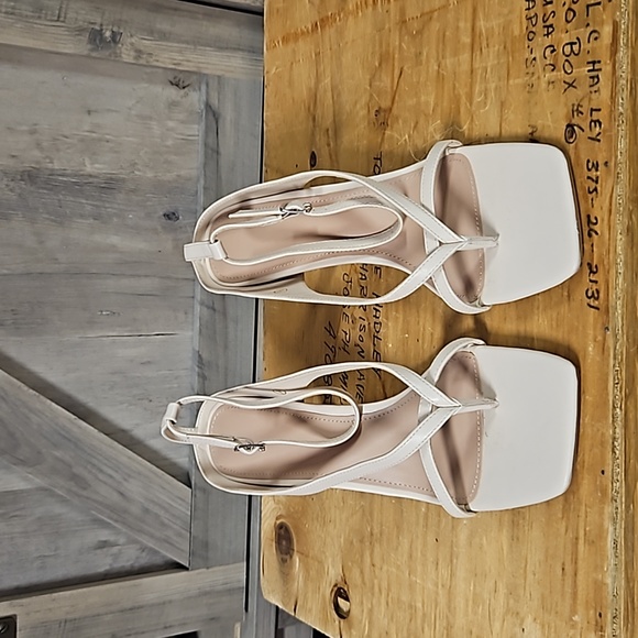 Shoes - Size 9 cream sandals with square toes.